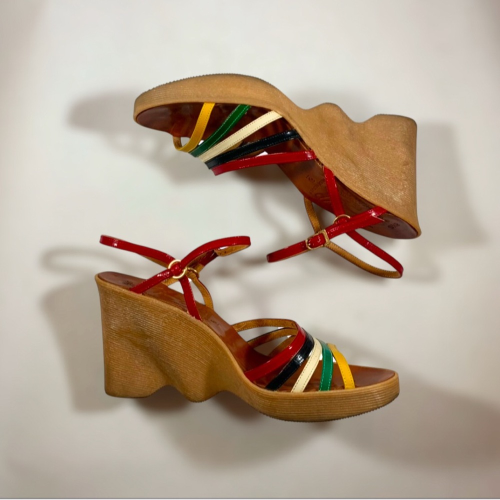 Vintage 1970s “Hi-Up Famolare” wedges, colorful strappy heels - Picture 5 of 11